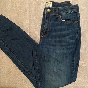Universal Thread Jeans